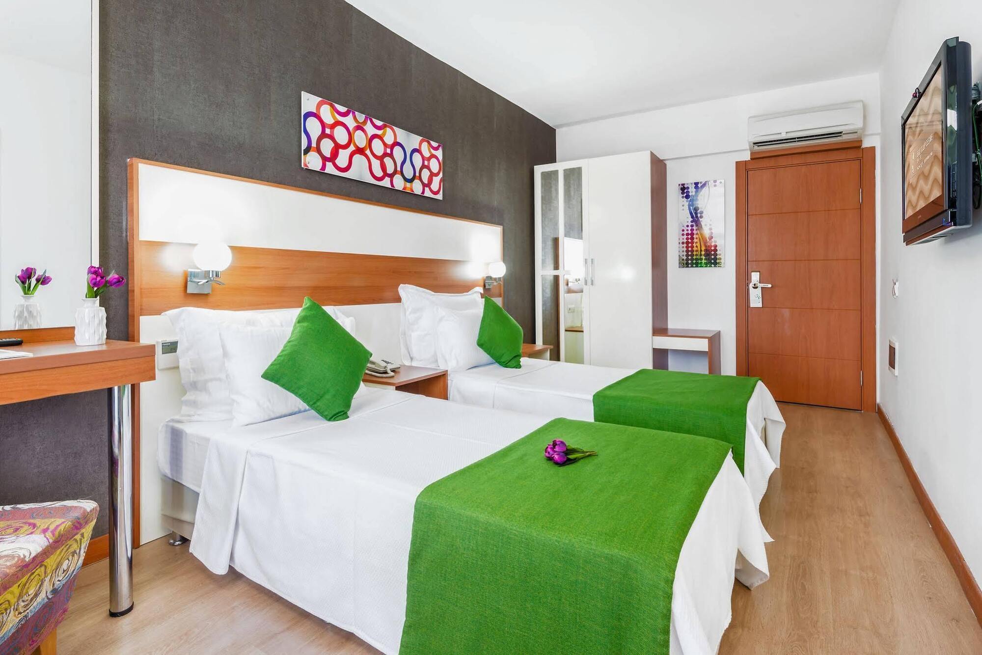 Ege Tulip Cesme Hotell Eksteriør bilde