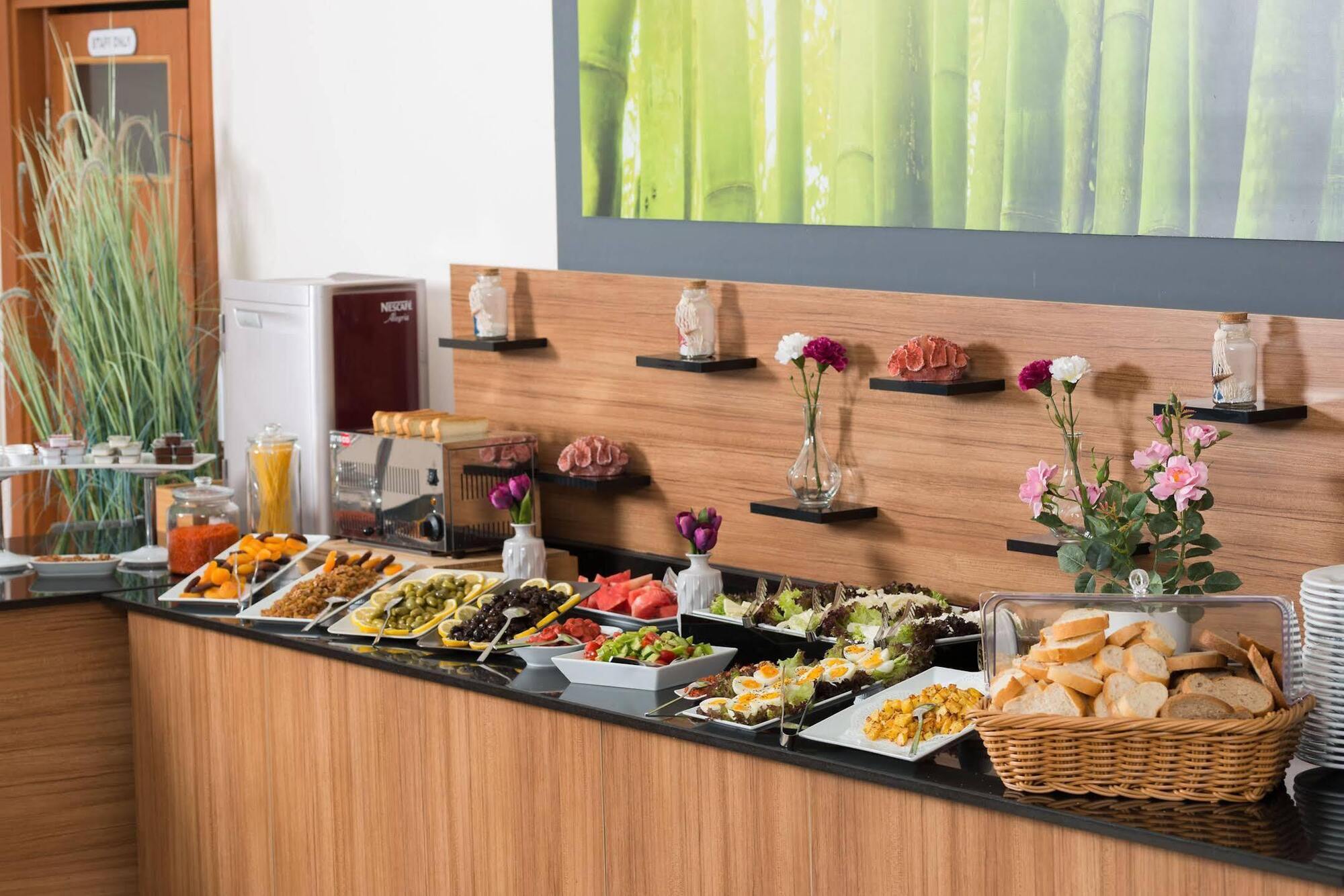 Ege Tulip Cesme Hotell Eksteriør bilde